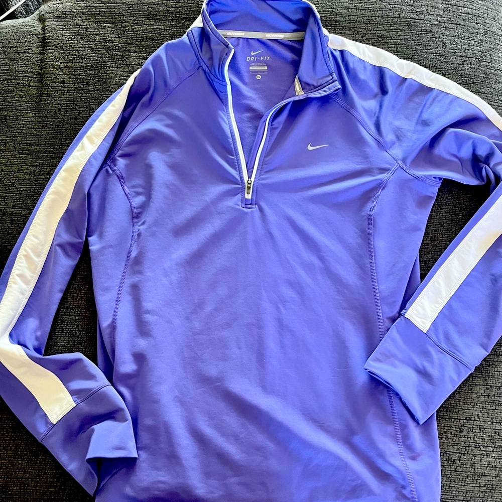 Nike Dry fit running shirt. Size Xl